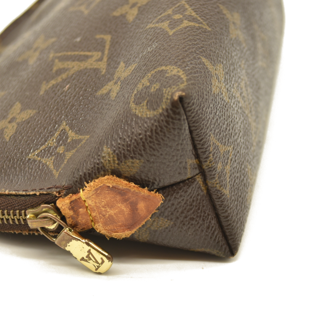 Louis Vuitton  Monogram Cosmetic Pouch CA0021