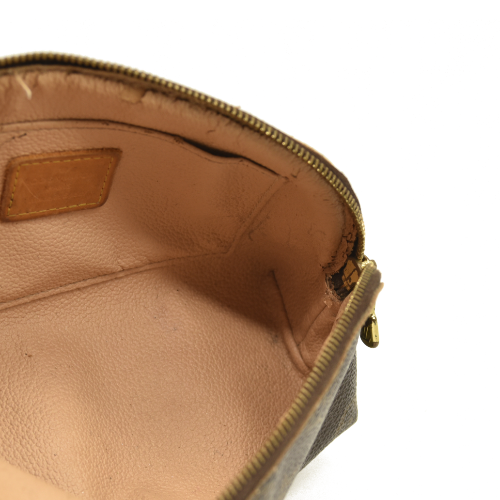 Louis Vuitton  Monogram Cosmetic Pouch CA0021