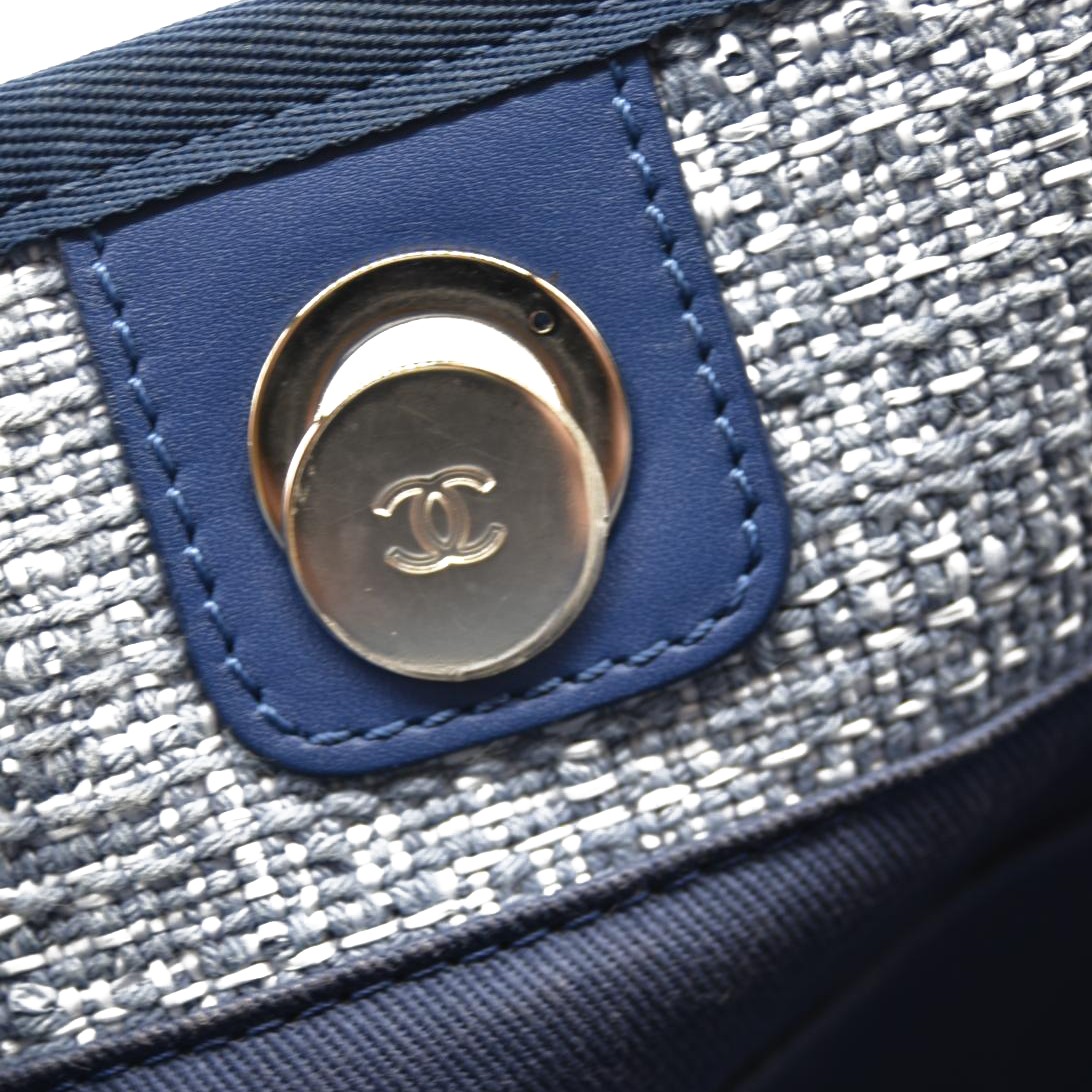 CHANEL Woven Straw Raffia Medium Deauville Tote Blue 25*