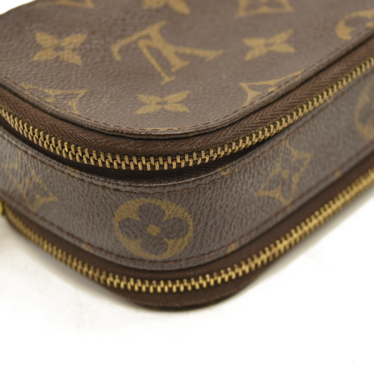 Louis Vuitton  Monogram Trousse Blush PM VI0042