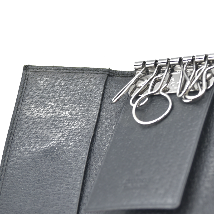 $340 Gucci Monogram Signature GG 6 Key Holder Case Black