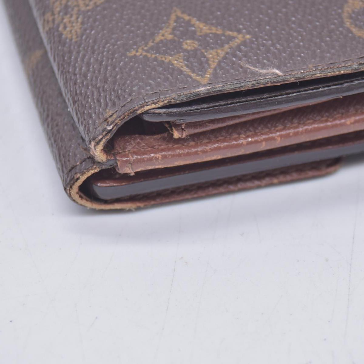 $785 2002 Louis Vuitton Elise Trifold Wallet SP0072 CONSIGNMENT 10021040