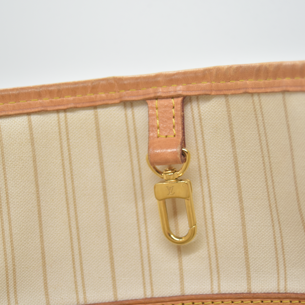 $2240 Louis Vuitton Damier Azur Neverfull MM RFID