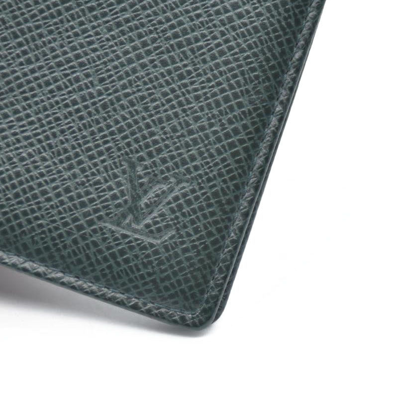 Louis Vuitton Taiga Porte Billets Carte Bleue Bifold Wallet Epicea MI0925