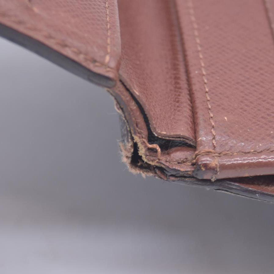 $785 2002 Louis Vuitton Elise Trifold Wallet SP0072 CONSIGNMENT 10021040