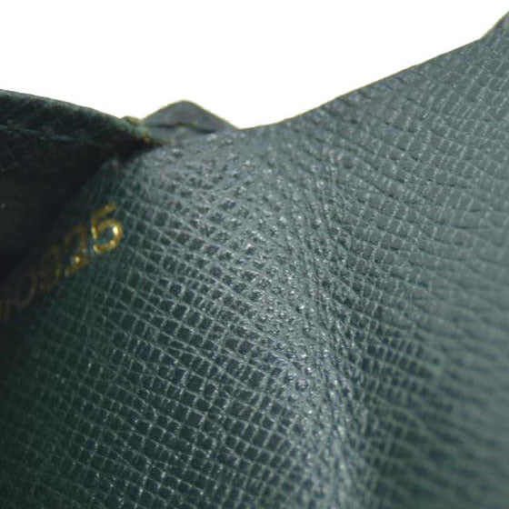 Louis Vuitton Taiga Porte Billets Carte Bleue Bifold Wallet Epicea MI0925
