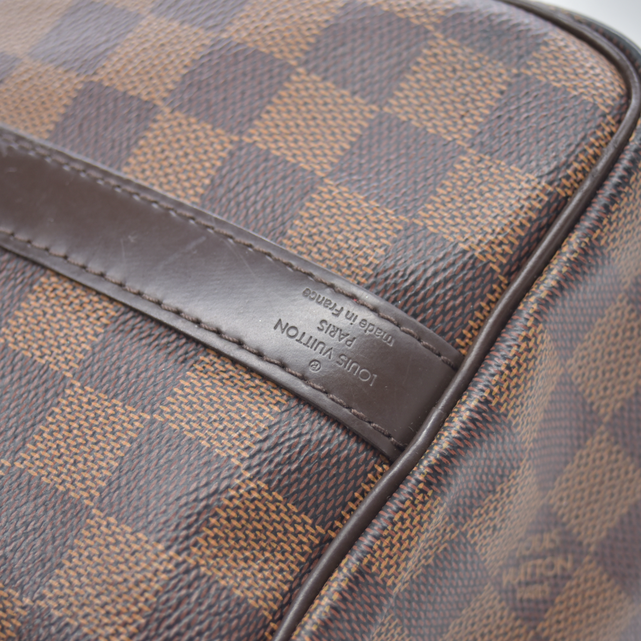 $1980 LOUIS VUITTON Damier Ebene Speedy Bandouliere 25 AA0221