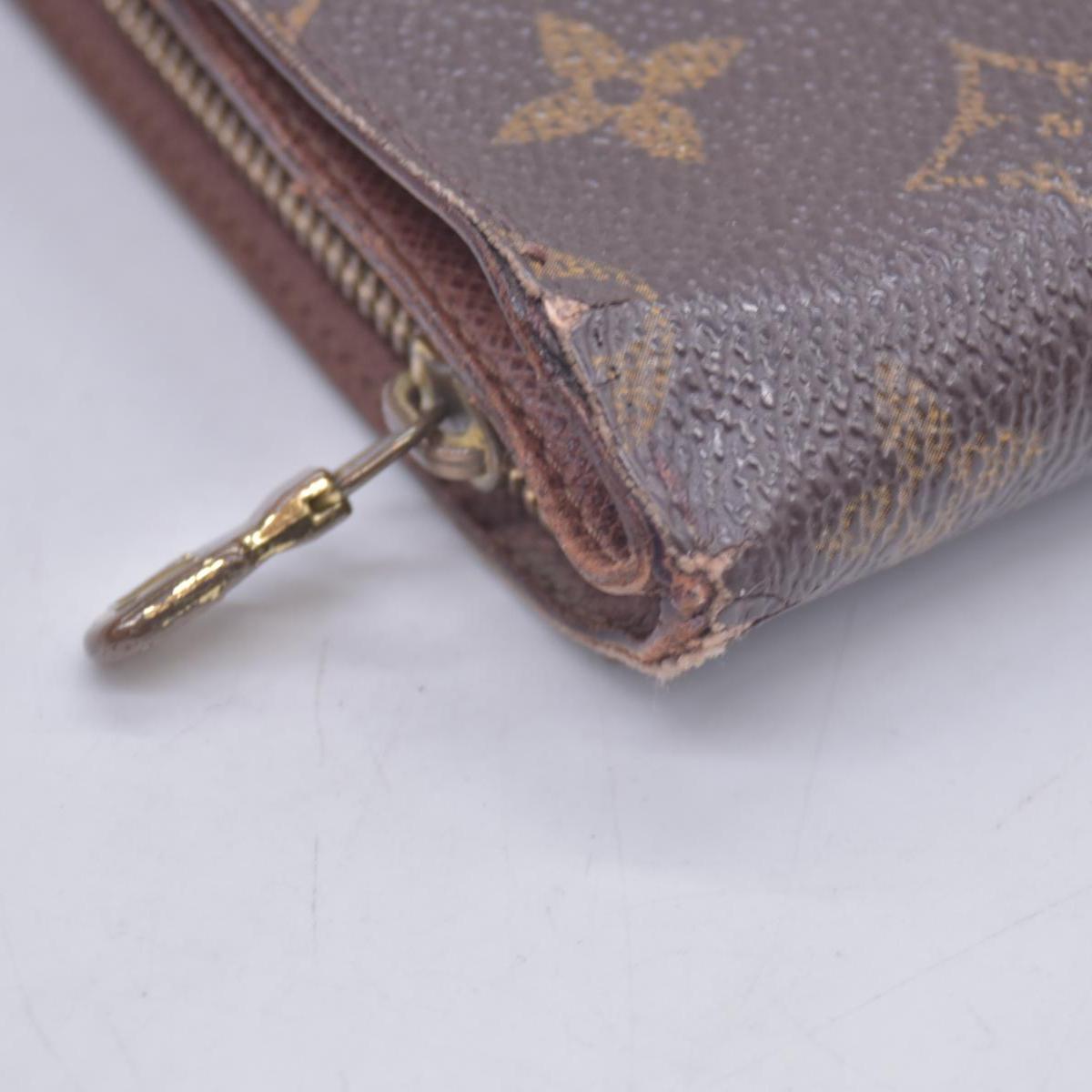 $750 1999 Louis Vuitton Porte Papier Monogram Wallet SP0999 CONSIGNMENT 10021038