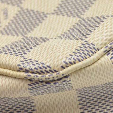 $1580 Louis Vuitton Damier Azur Pochette Accessories MB4116