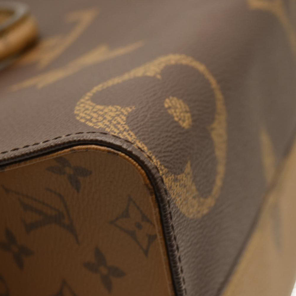 Louis Vuitton  Reverse Monogram Giant Onthego MM