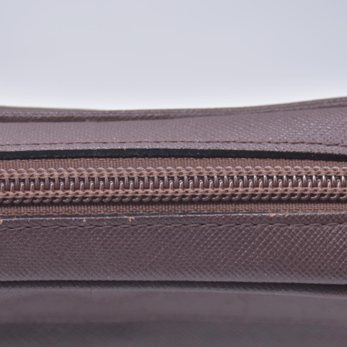 Burberry Canvas Clutch CONSIGNMENT 10021044