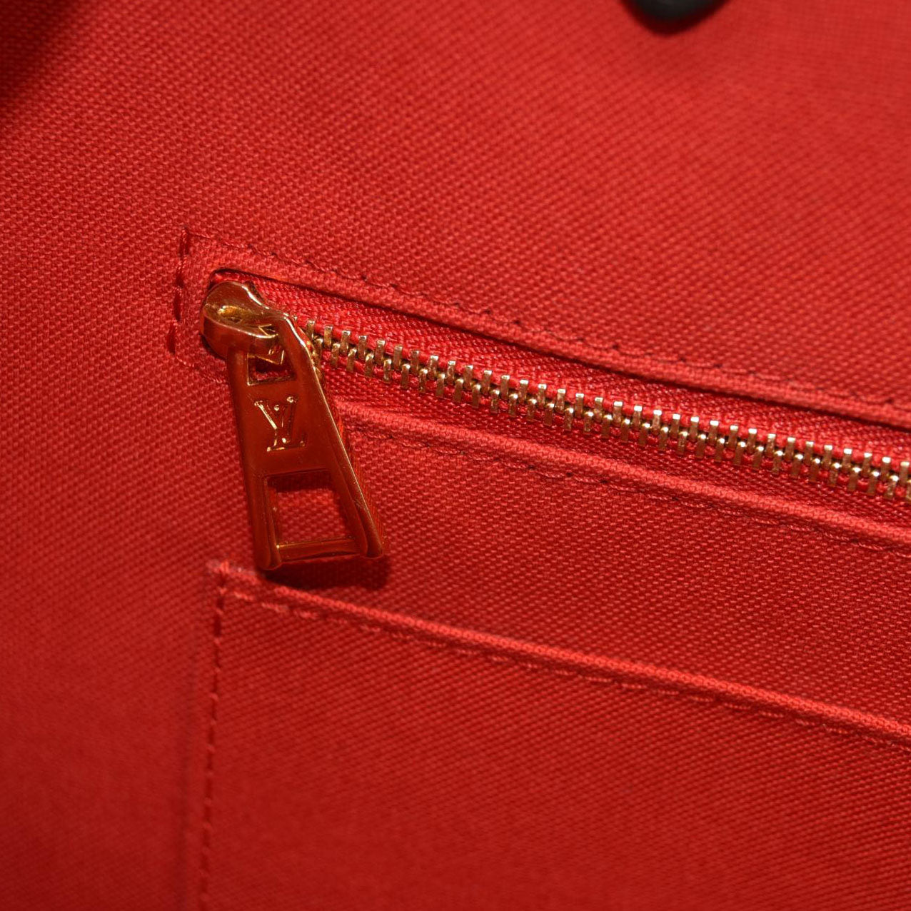 Louis Vuitton  Reverse Monogram Giant Onthego MM