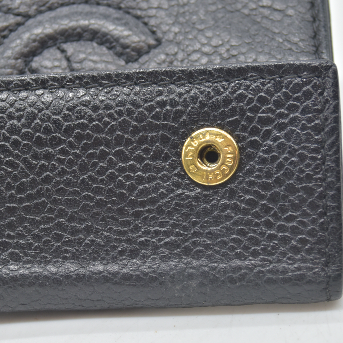 $675 CHANEL 1994 Caviar Timeless CC 6 Key Holder Case Black