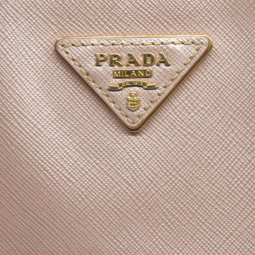 $4500  Prada  Saffiano Medium Galleria Double Zip Tote Cammeo
