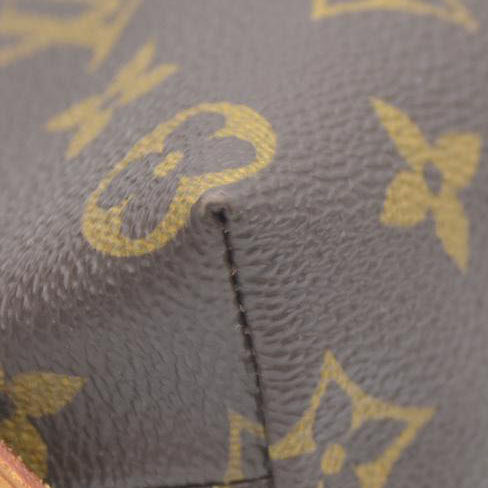 $590 Louis Vuitton Monogram Cosmetic Pouch CA0040