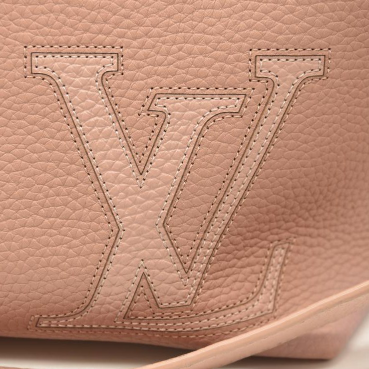 LOUIS VUITTON Taurillon Pernelle Magnolia MI2187