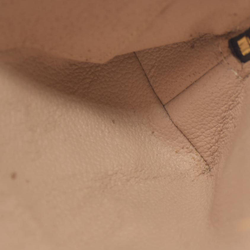 $590 Louis Vuitton Monogram Cosmetic Pouch CA0040