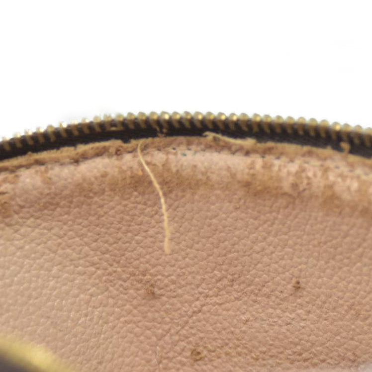 $590 Louis Vuitton Monogram Cosmetic Pouch CA0040