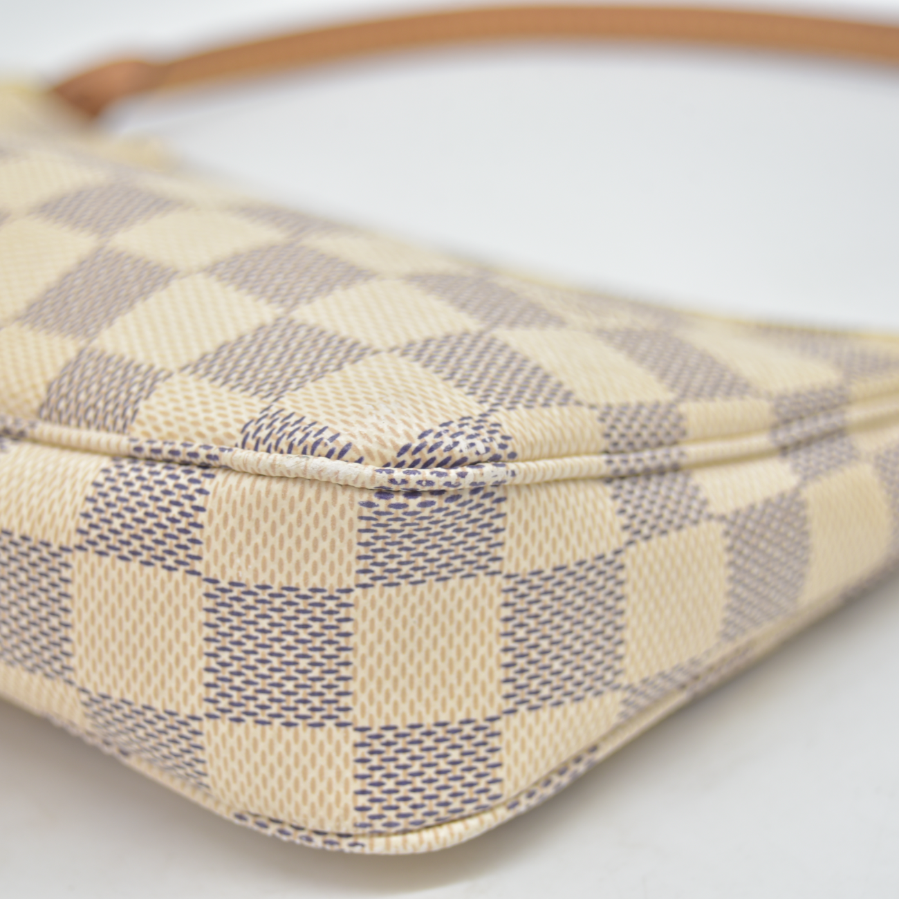 $1220 2020 Louis Vuitton Damier Azur Pochette Accessories NM MB4250