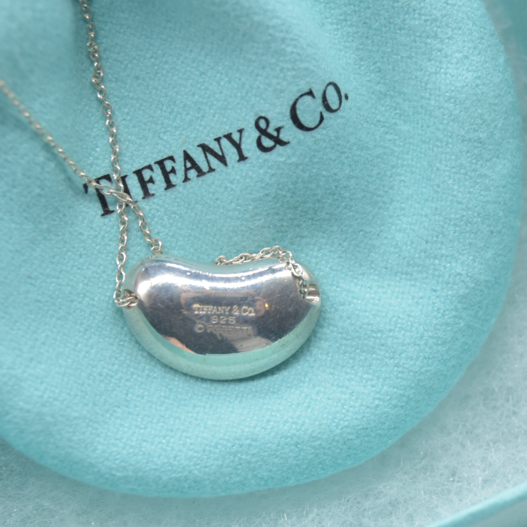 $650 Tiffany & Co. Elsa Peretti Bean Design Pendant in Sterling Silver, 18 mm
