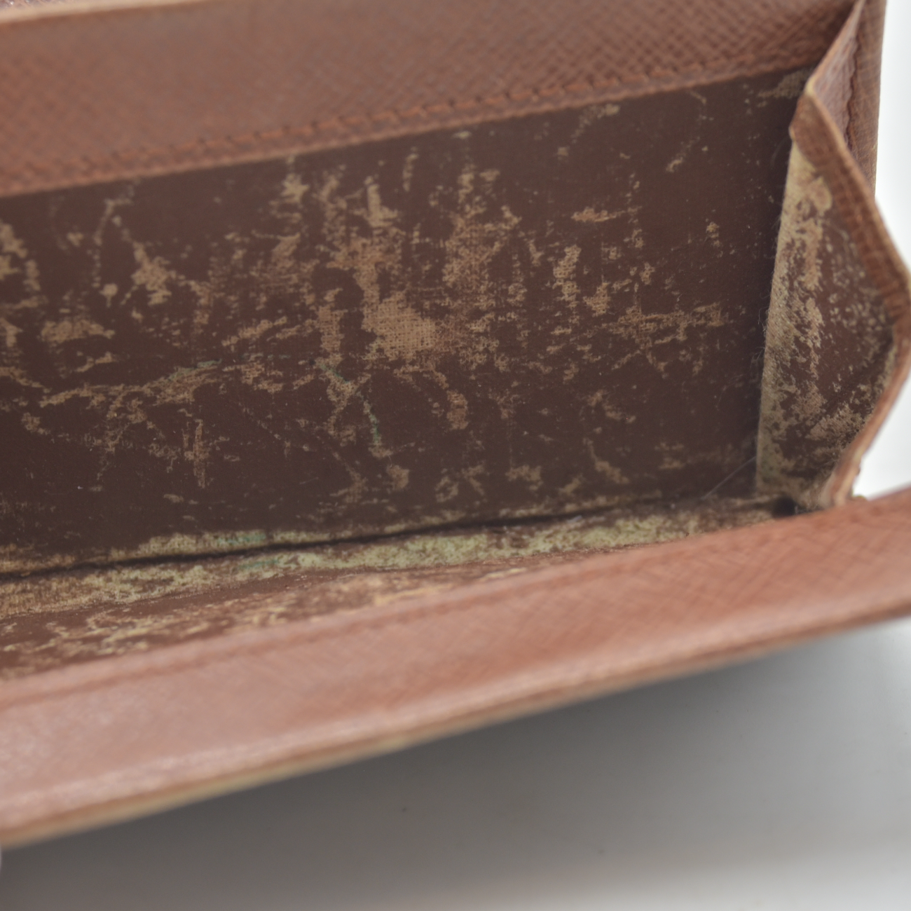 $450 Louis Vuitton Monogram Porte-Monnaie Plat Coin Purse