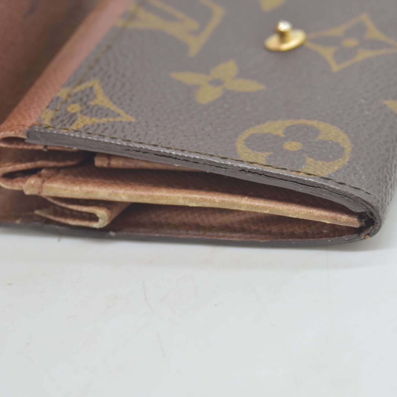$450 Louis Vuitton Monogram Porte-Monnaie Plat Coin Purse