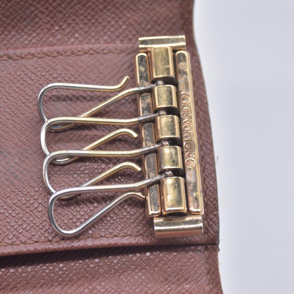 $345 1982 Louis Vuitton Monogram Multicles 4 Key Holder TH1822 CONSIGNMENT 10021079