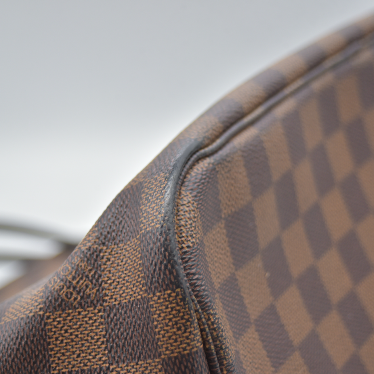 $2240 2017 Louis Vuitton Damier Ebene Neverfull MM Cherry Red Interior GI3167