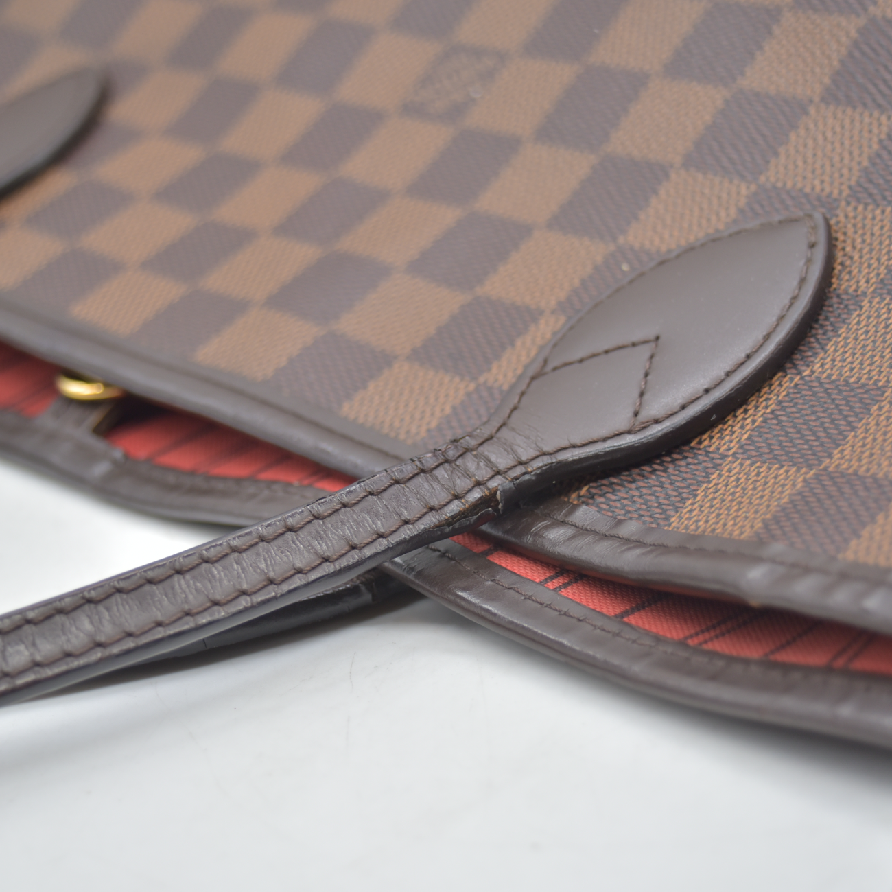 $2240 2017 Louis Vuitton Damier Ebene Neverfull MM Cherry Red Interior GI3167