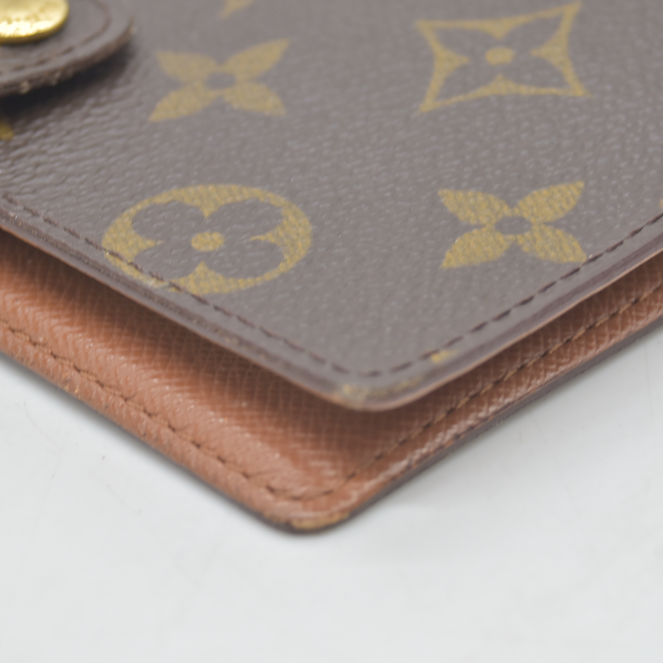 $815 2003 Louis Vuitton Monogram Porte Papier Zippe Wallet SP0083