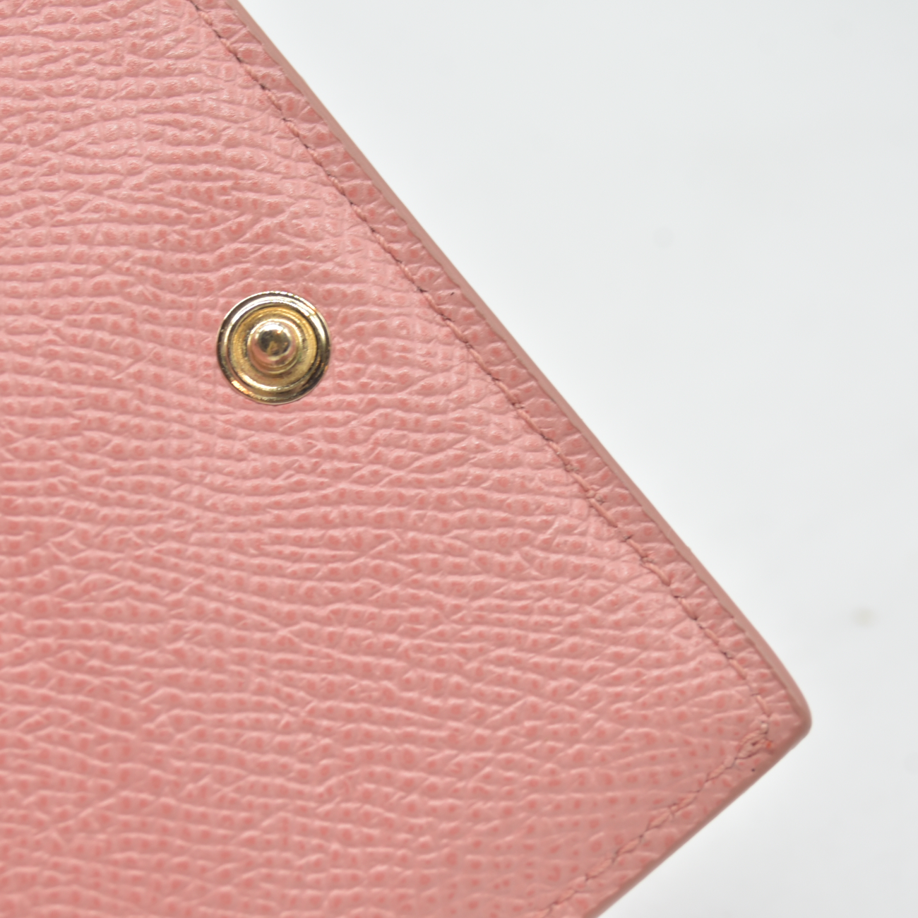 $600 Salvatore Ferragamo Vara Bow Compact Wallet