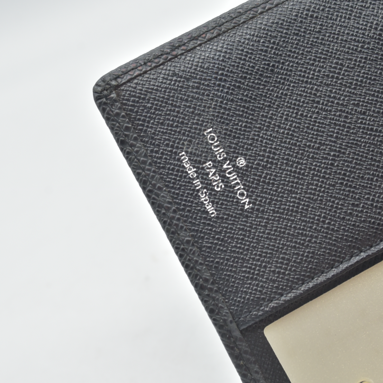 $670 2005 Louis Vuitton Taiga Small Ring Agenda Cover TH0065