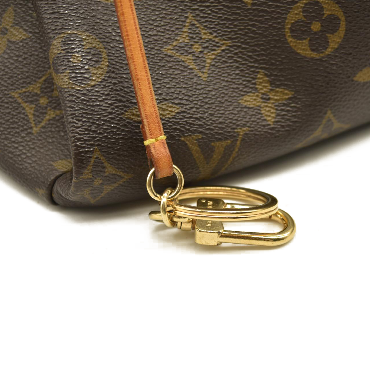 LOUIS VUITTON Monogram Artsy CA4049