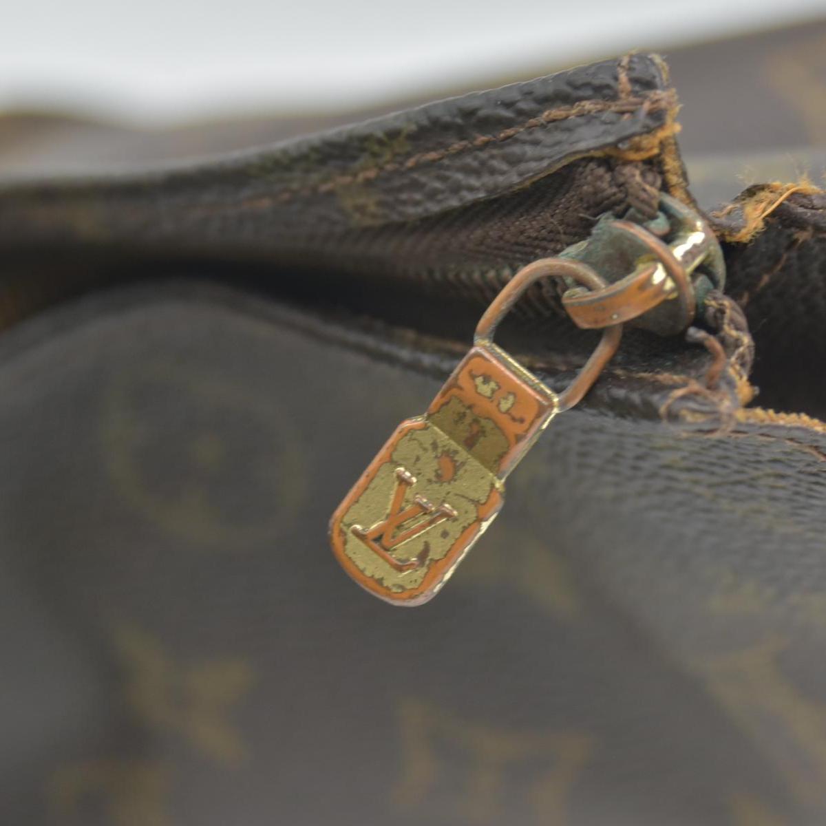 $1120 1987 LOUIS VUITTON Monogram Toiletry 26 871TH