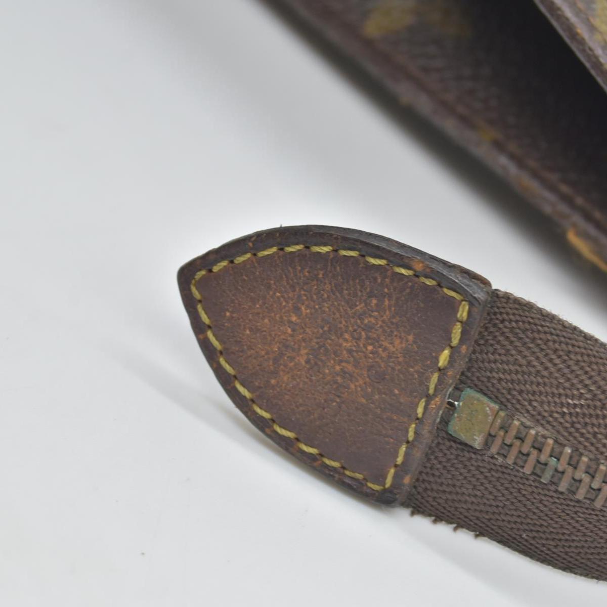 $1120 1987 LOUIS VUITTON Monogram Toiletry 26 871TH