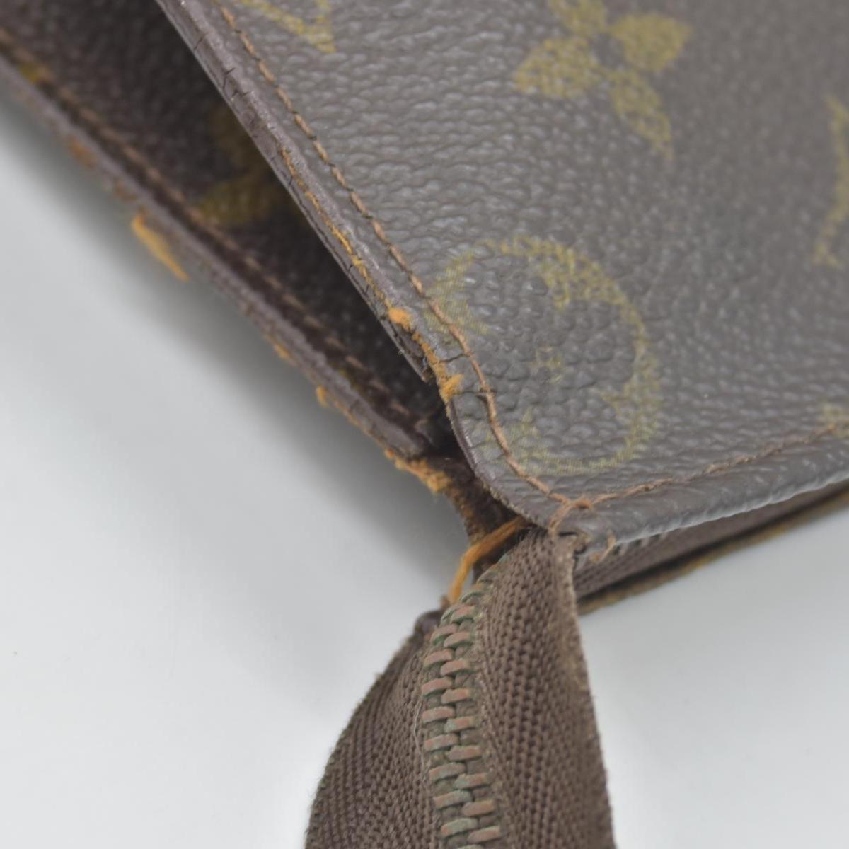 $1120 1987 LOUIS VUITTON Monogram Toiletry 26 871TH