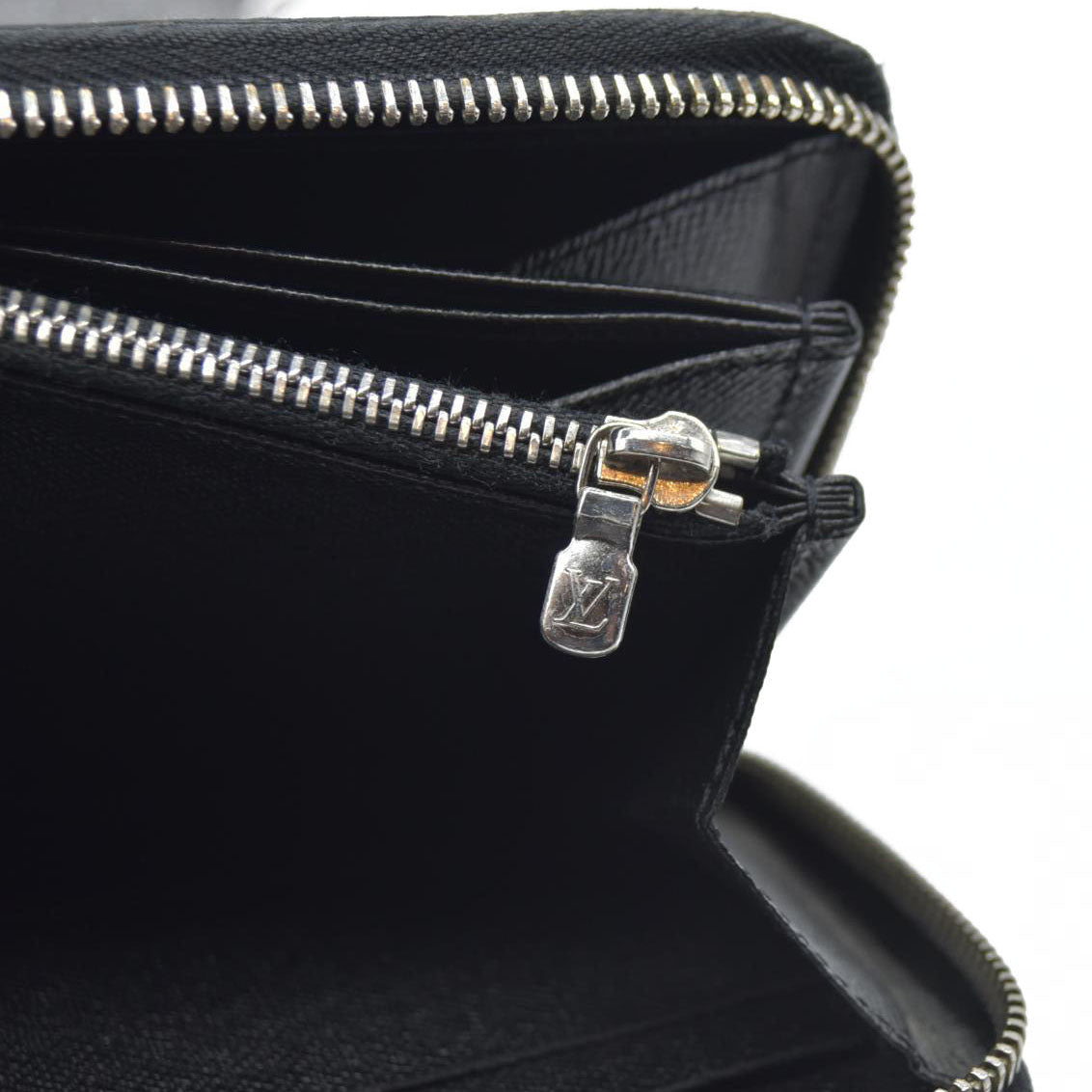 $1100 Louis Vuitton  Epi Electric Zippy Wallet Black