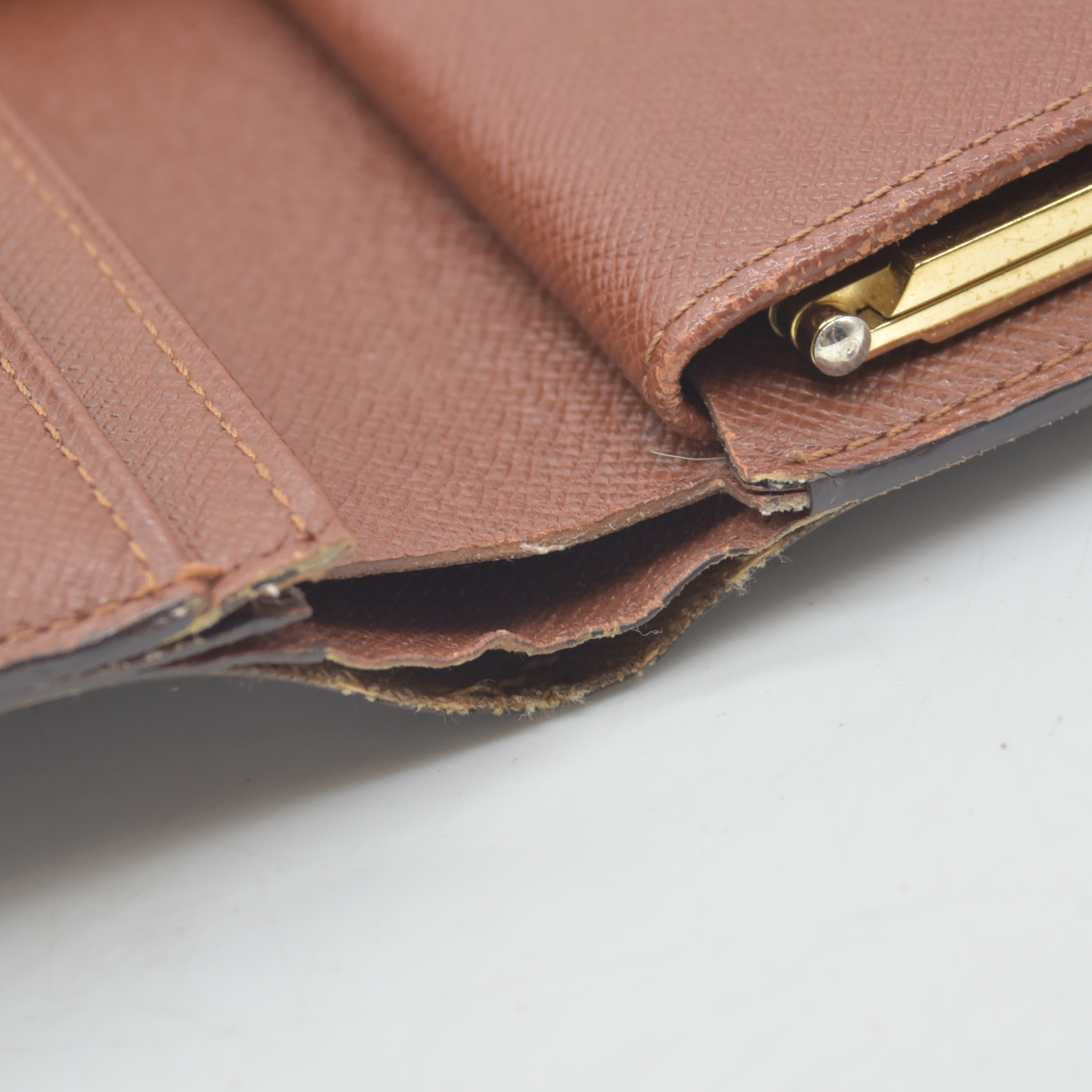 $750 2001 Louis Vuitton Monogram French Purse Wallet TH0011