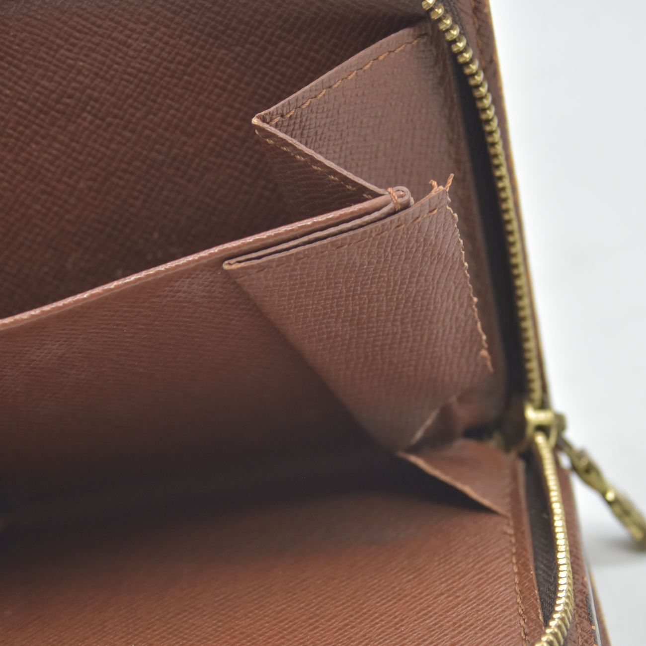 $590 2003 Louis Vuitton Monogram Compact Zip Bifold Wallet Brown CA0063