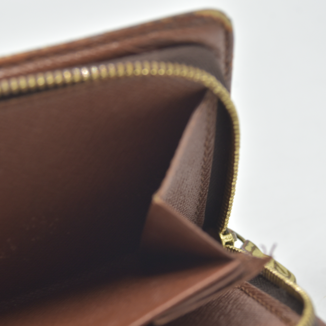 $590 2003 Louis Vuitton Monogram Compact Zip Bifold Wallet Brown CA0063