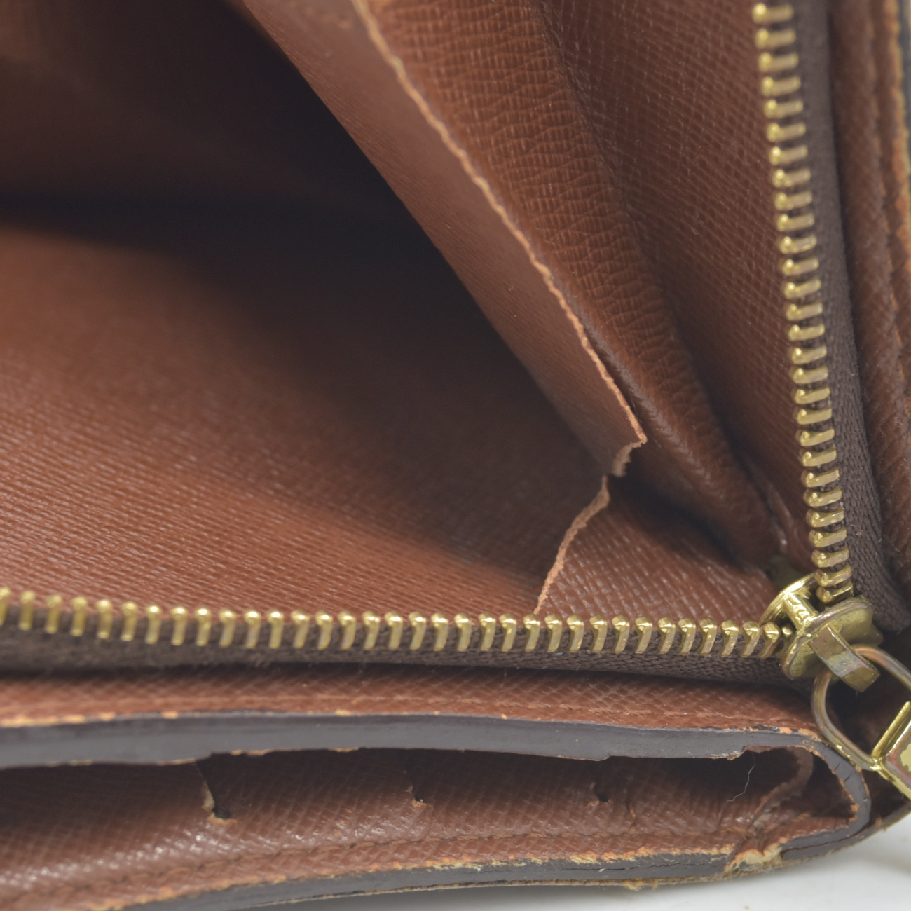 $590 2003 Louis Vuitton Monogram Compact Zip Bifold Wallet Brown CA0063
