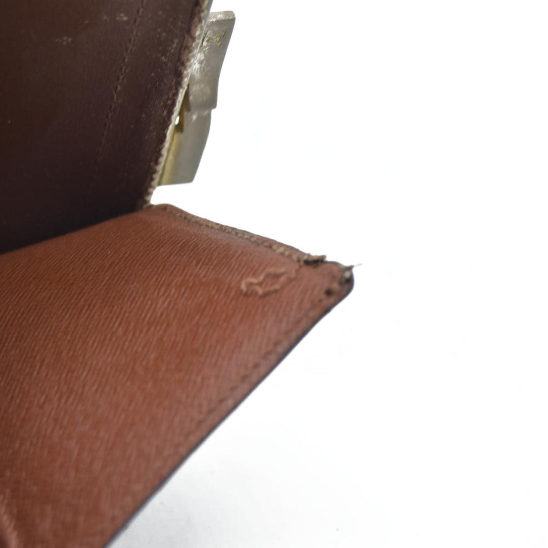 $720 Louis Vuitton 1999 LV Monogram French Purse