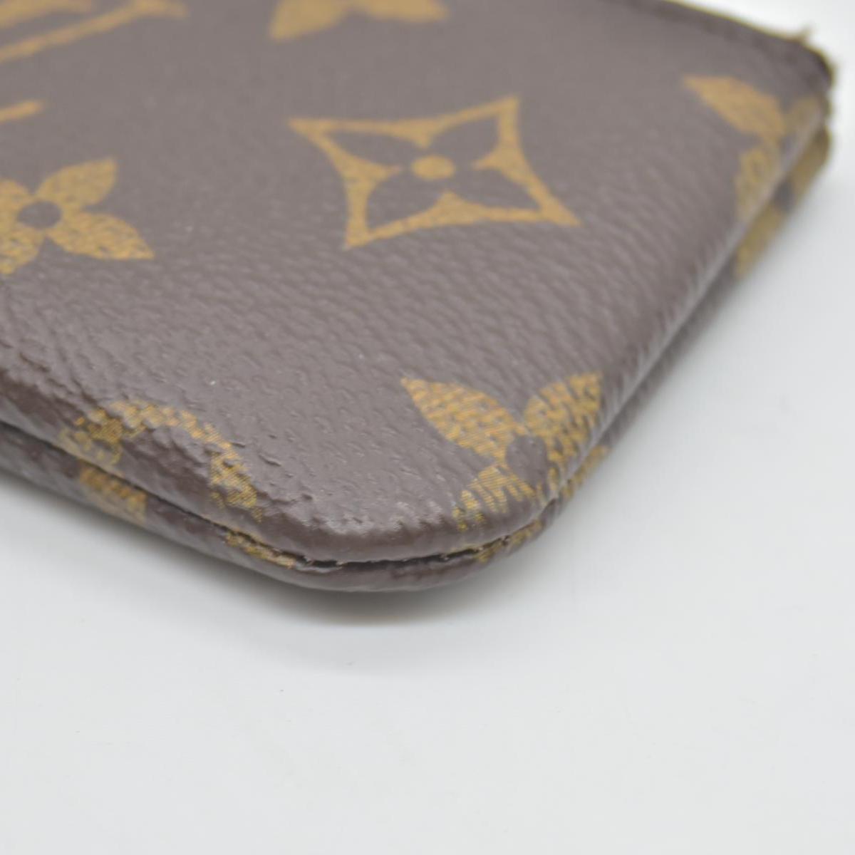 $345 Louis Vuitton Monogram Key Pouch CONSIGNMENT CT3179