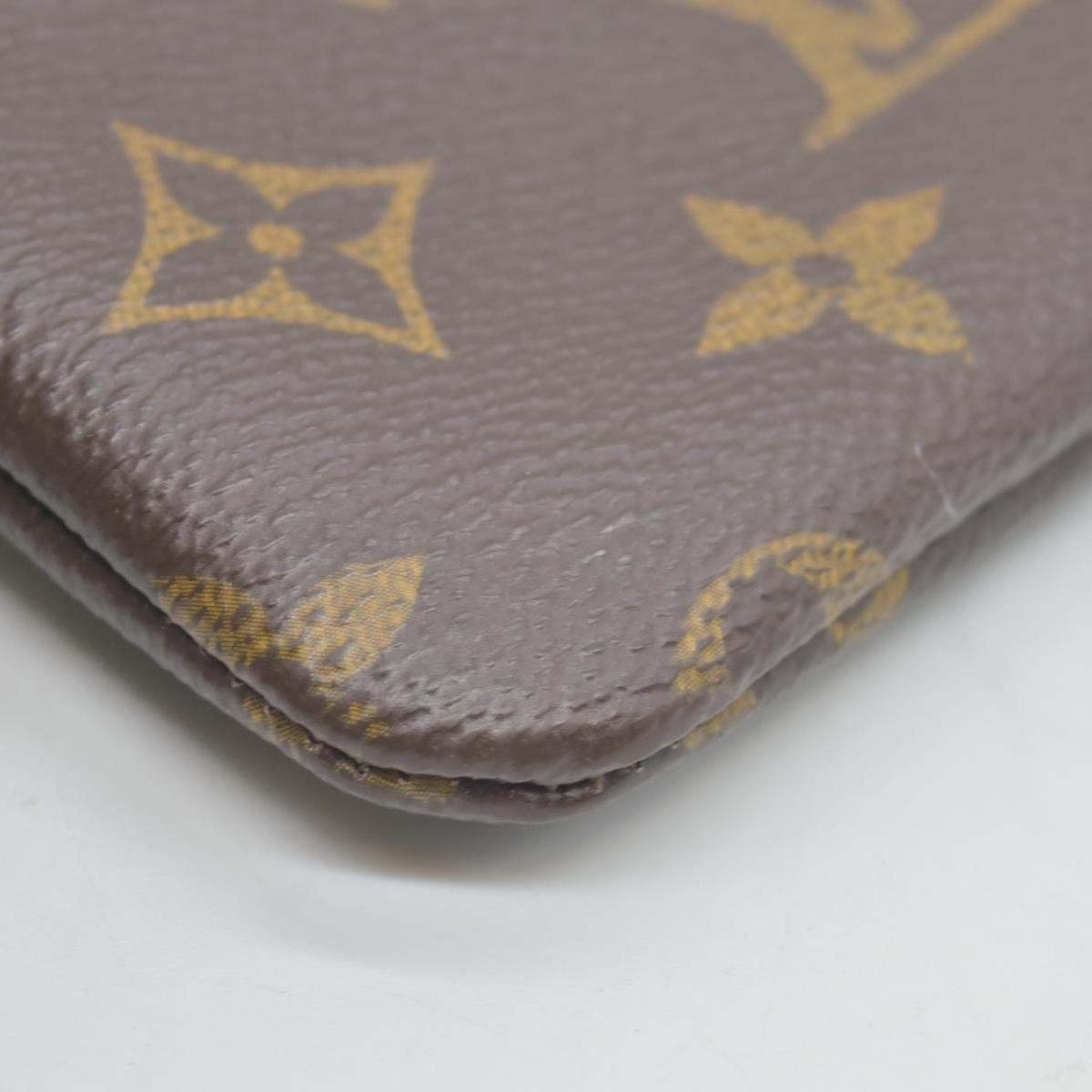 $345 Louis Vuitton Monogram Key Pouch CONSIGNMENT CT3179
