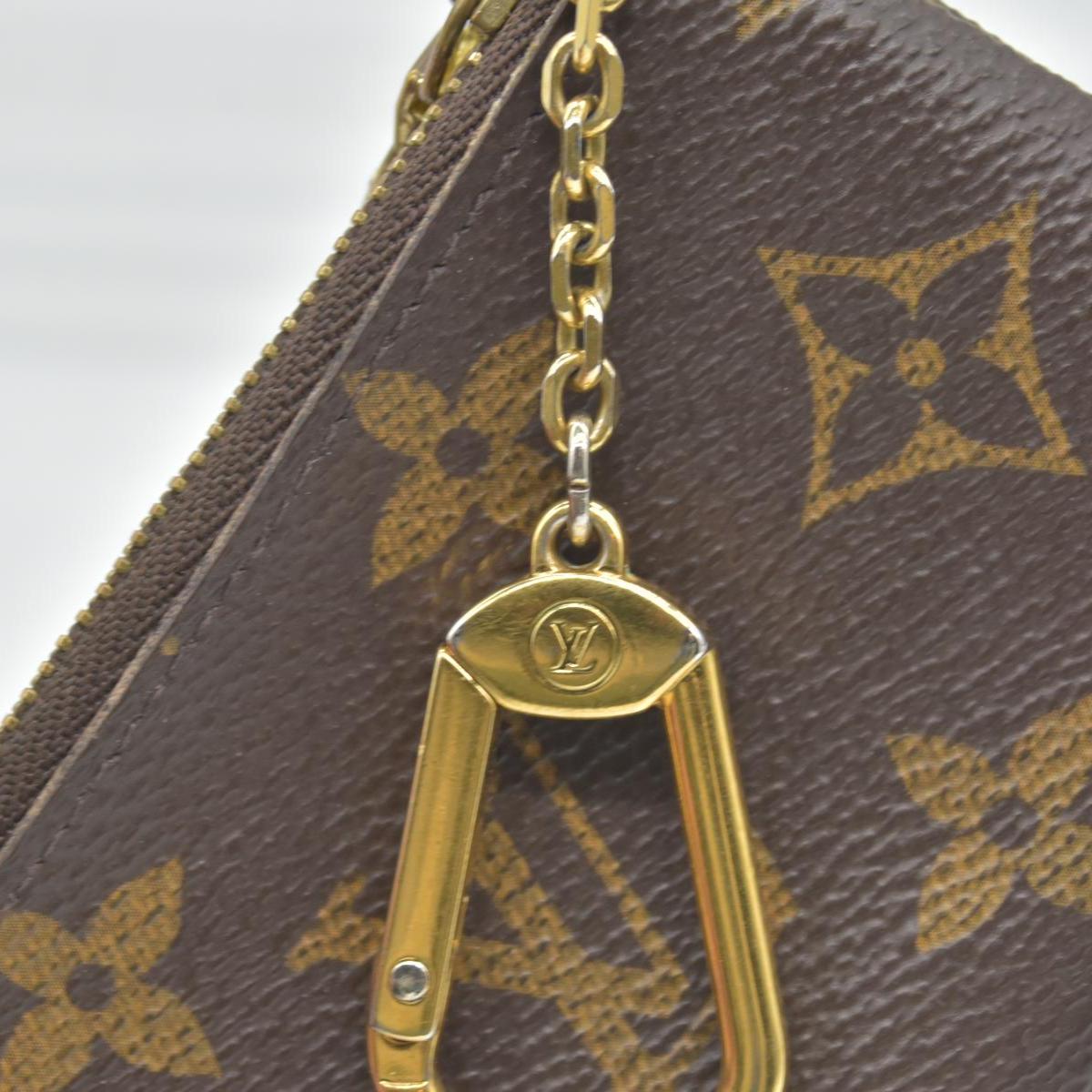 $345 Louis Vuitton Monogram Key Pouch CONSIGNMENT CT3179