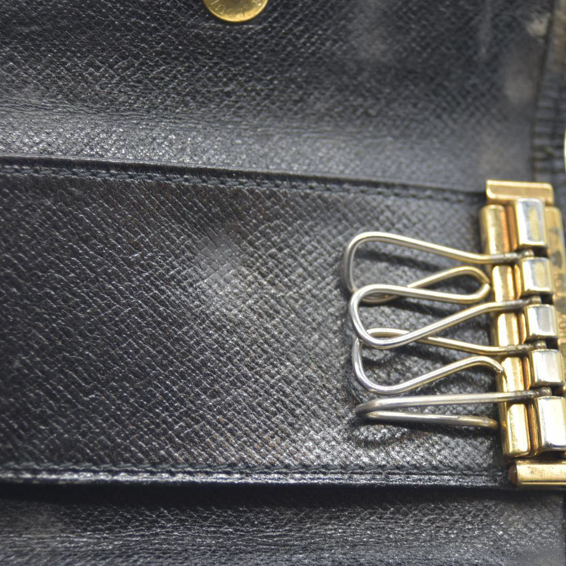 Louis Vuitton Epi Multicles 4 Key Holder Black CA1925