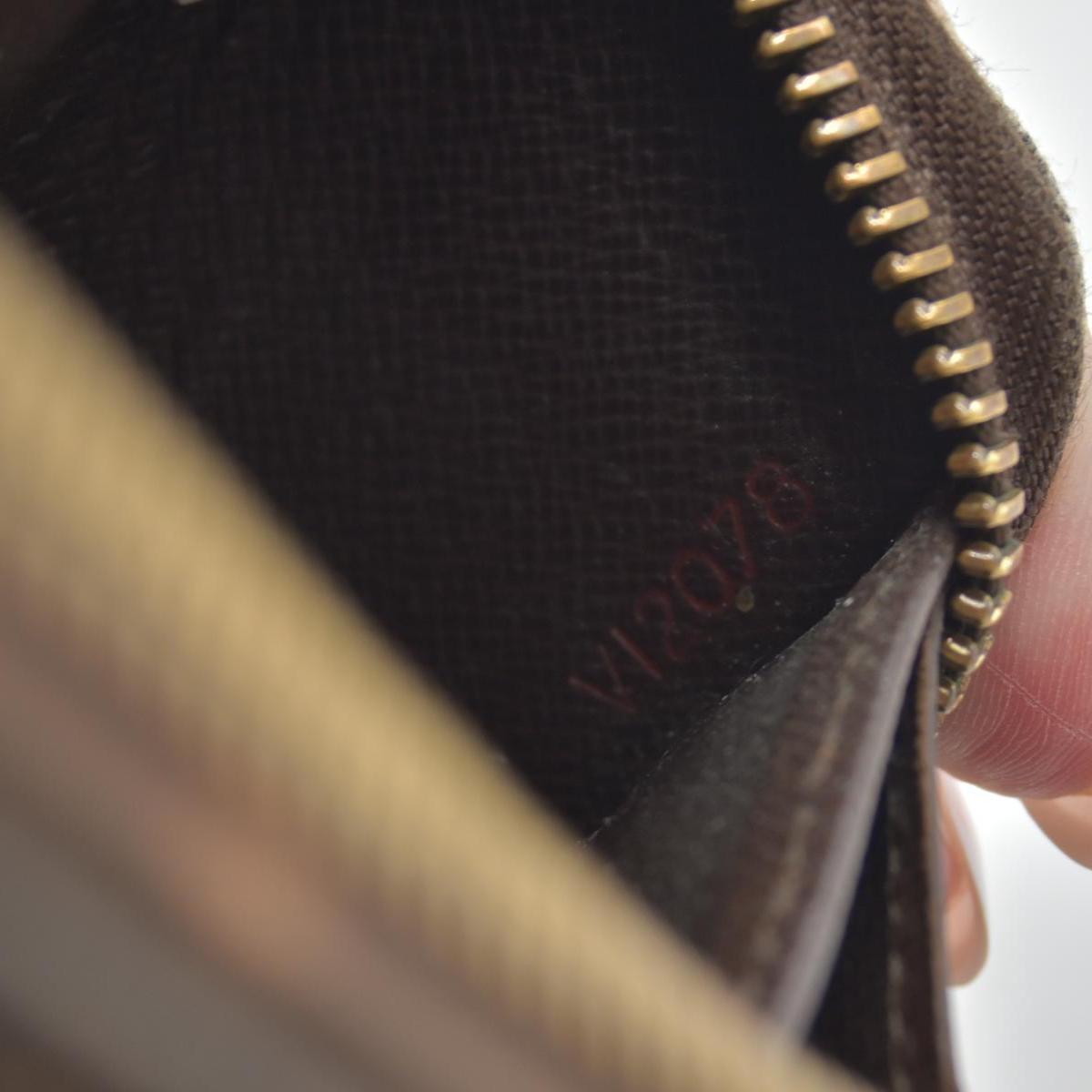 $915 2008 Louis Vuitton Damier Ebene Zippy Wallet  VI2078