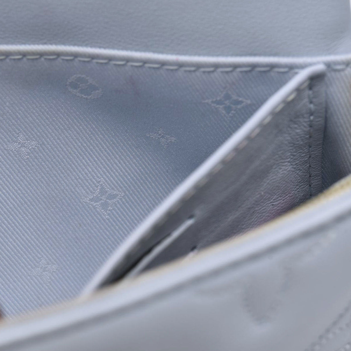 LOUIS VUITTON Calfskin Bubblegram Wallet On Strap Ice Blue