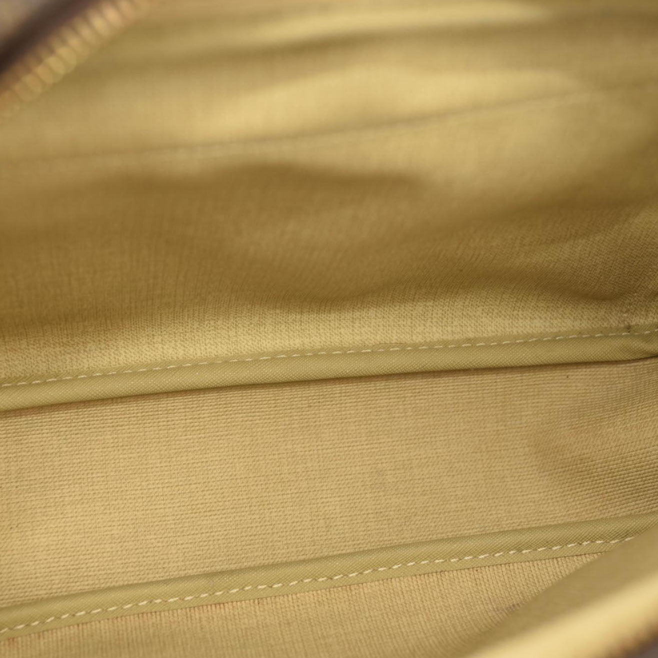 LOUIS VUITTON Monogram Reporter PM