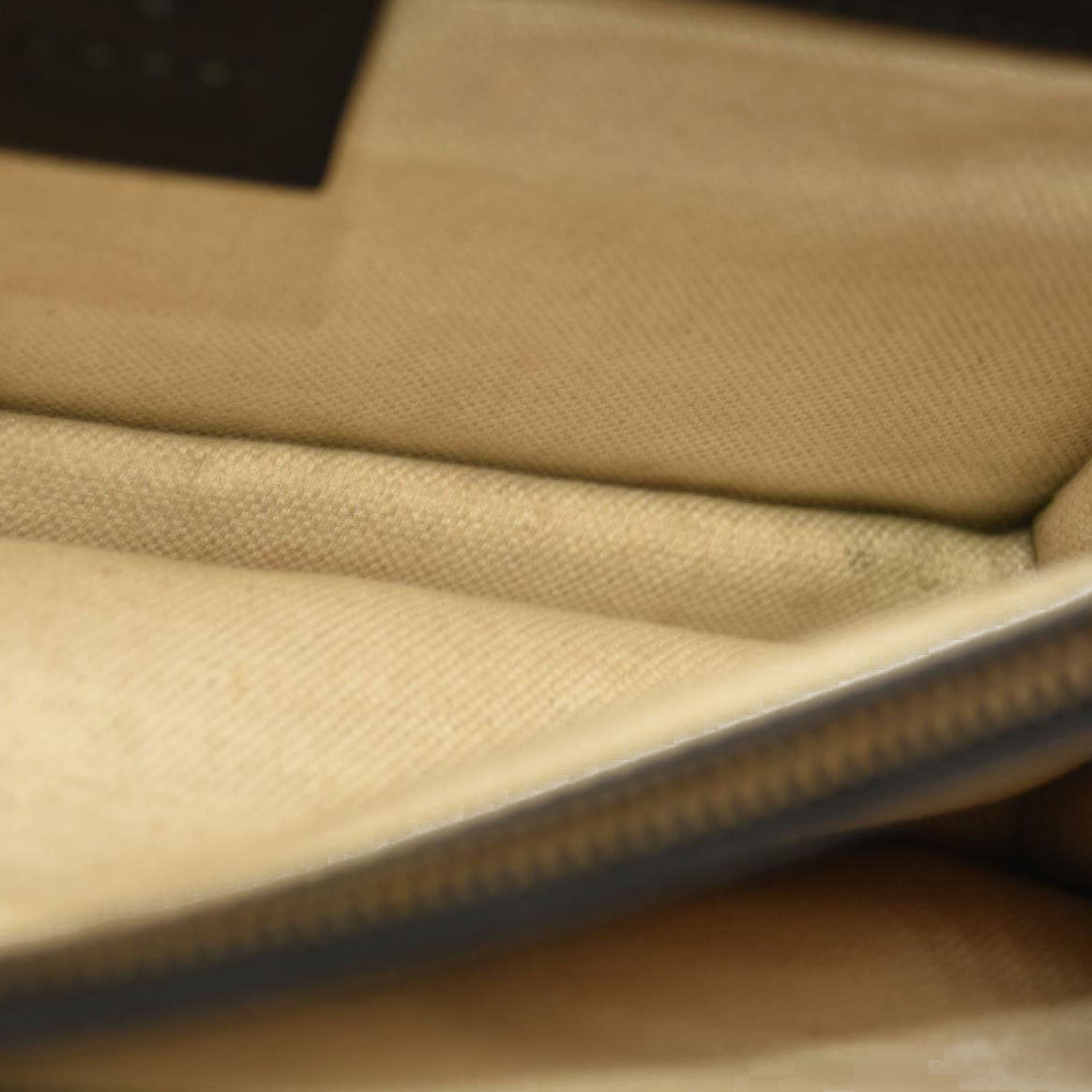 Gucci  Knight Calfskin Malaga Kid Heart Medium GG Marmont Chain Handle Bag Black Hibiscus Red Multicolor